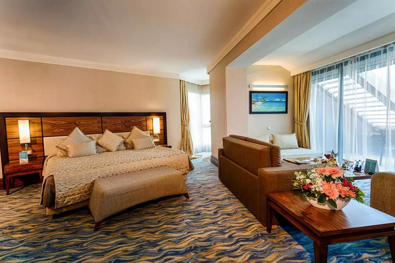 SIDEPRINCESS_SHABAVIZ (34).jpg